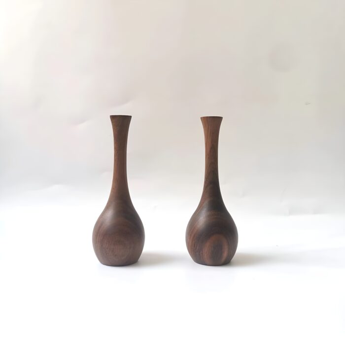 Wooden bud vase Minimalist flower vase Natural wood decor Decorative tabletop vases Handcrafted wooden vases